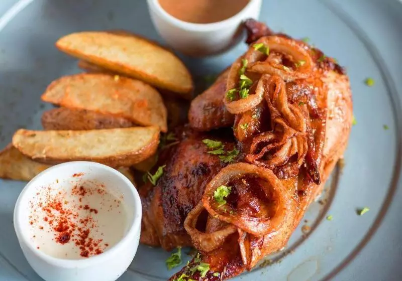 Hotelli Mangodlong Rock Resort