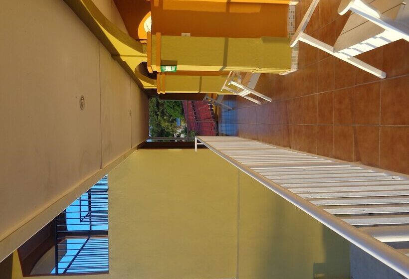 هتل Royal Chateau