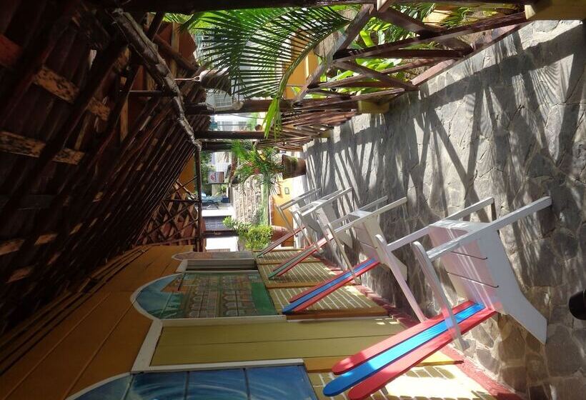 هتل Royal Chateau