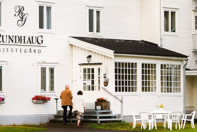 Hotel Rundhaug Gjestegard