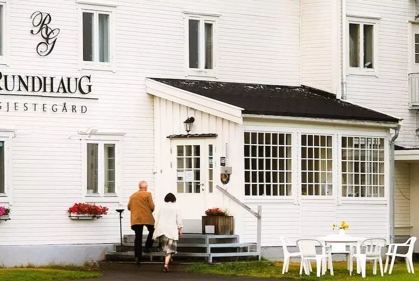 ホテル Rundhaug Gjestegard
