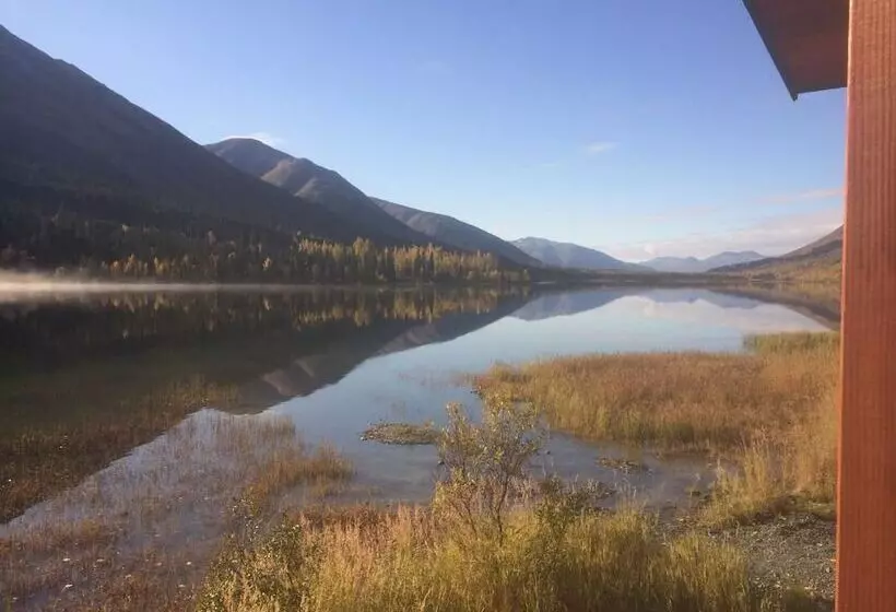 Hotelli Summit Lake Lodge