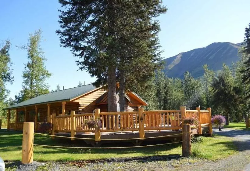 Hotelli Summit Lake Lodge