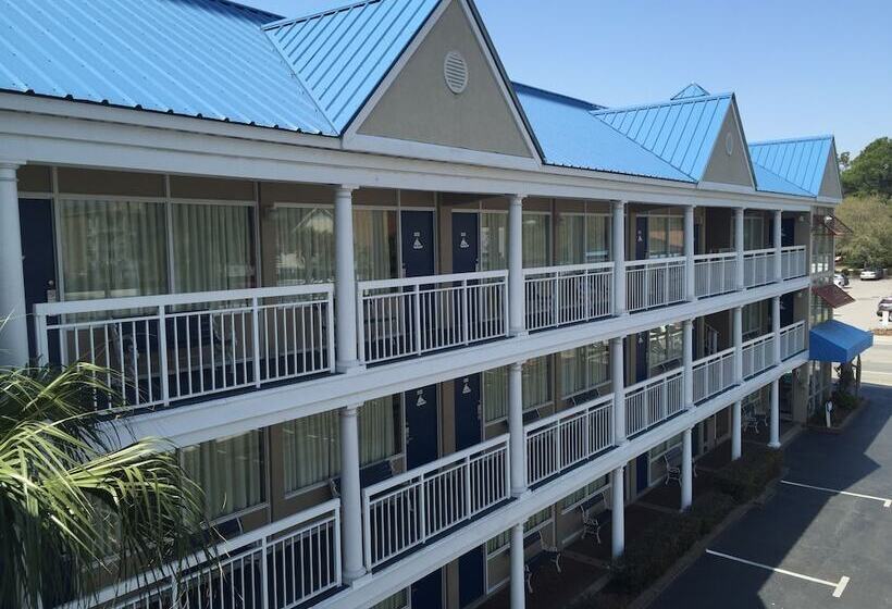 مُتل Mystic Sea Resort