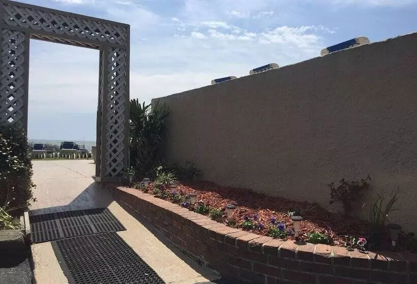 Motelli Mystic Sea Resort