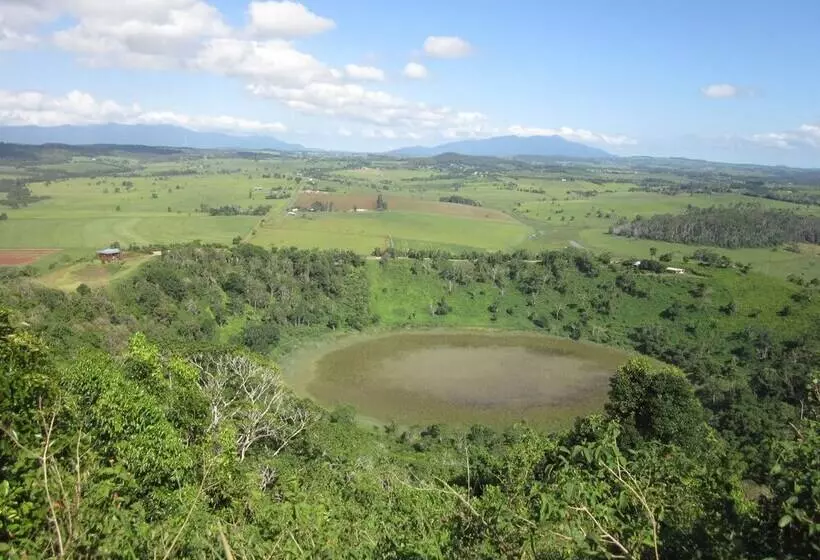 Mt Quincan Crater Retreat