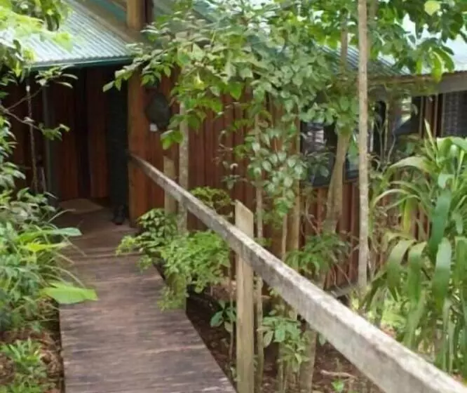 Mt Quincan Crater Retreat