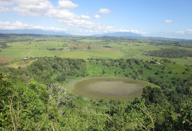Mt Quincan Crater Retreat