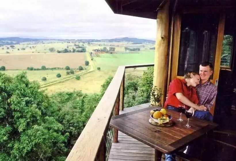 Mt Quincan Crater Retreat