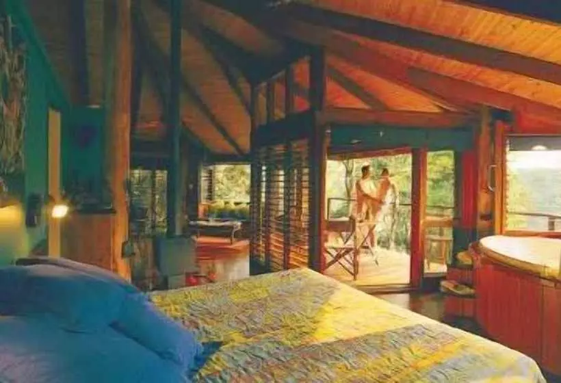 Mt Quincan Crater Retreat