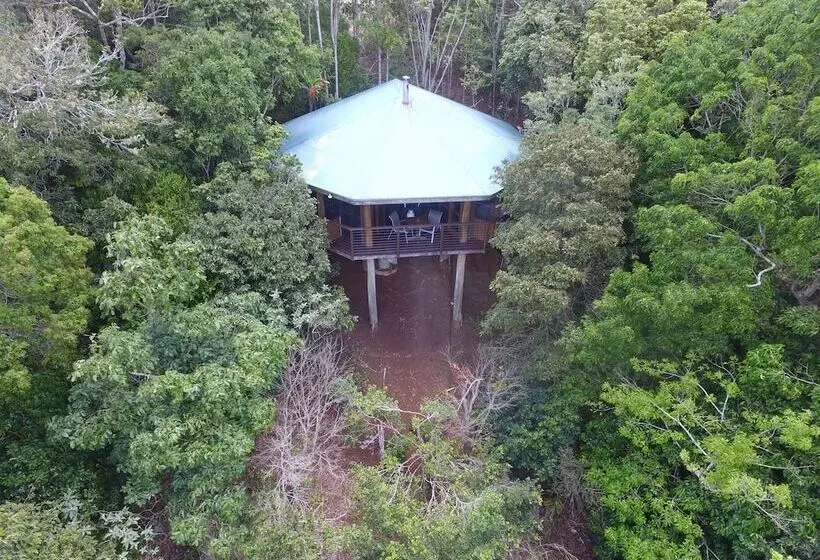 Mt Quincan Crater Retreat