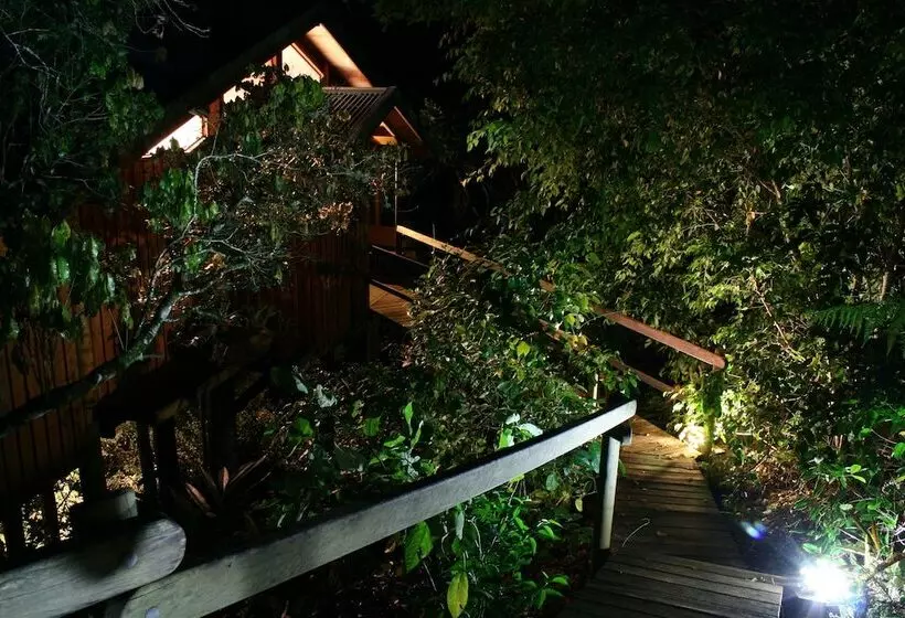 Mt Quincan Crater Retreat