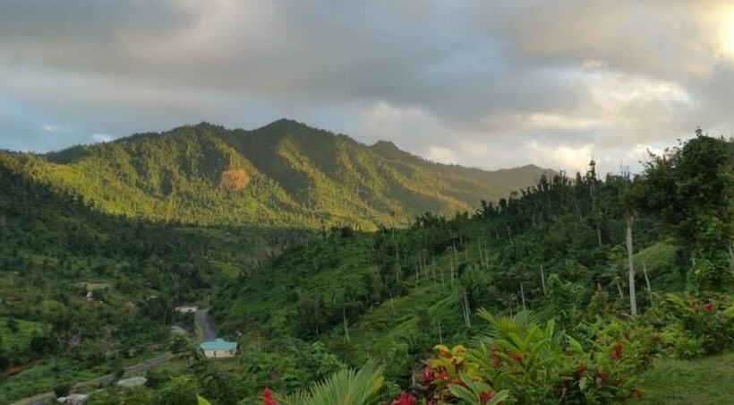 פנסיון Serenity Lodges Dominica