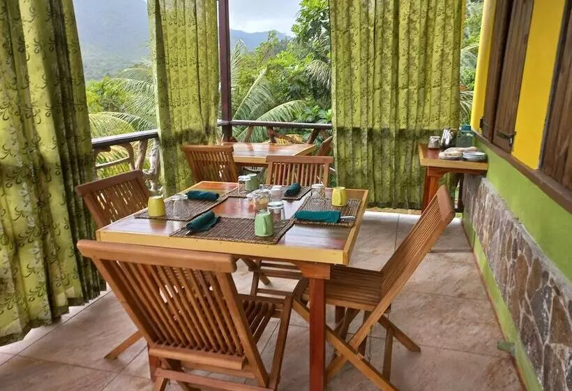 پانسیون Serenity Lodges Dominica