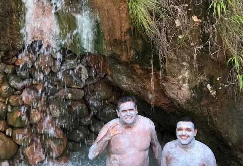 פנסיון Serenity Lodges Dominica