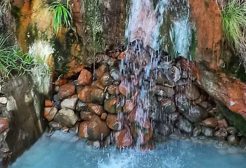 پانسیون Serenity Lodges Dominica