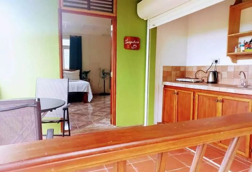 پانسیون Serenity Lodges Dominica