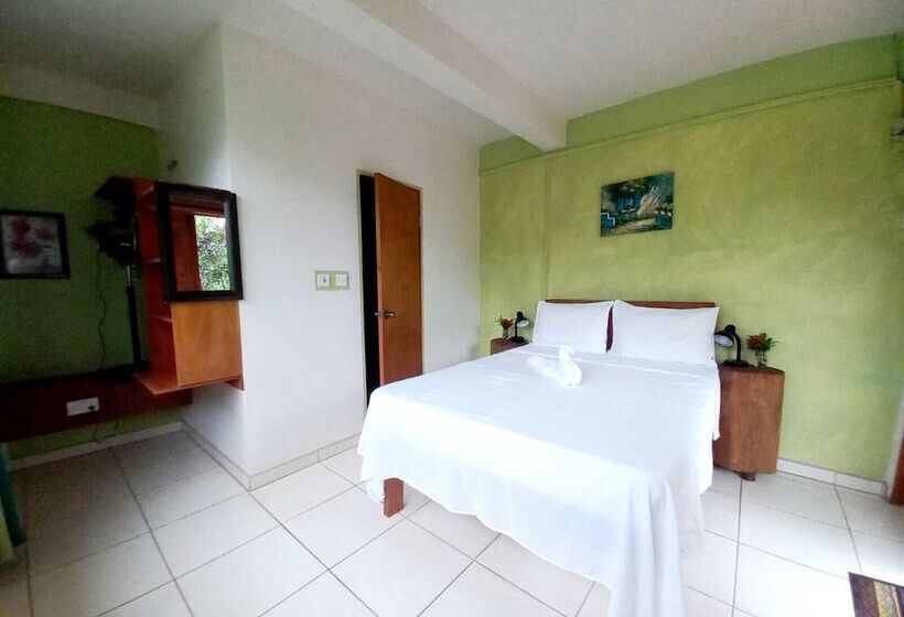 פנסיון Serenity Lodges Dominica