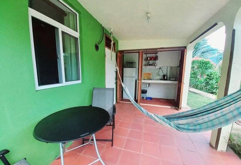 פנסיון Serenity Lodges Dominica