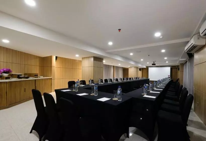 Dream Of Aventus Hotel Kuta