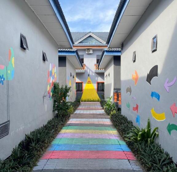 فندق Suria Beach Resort