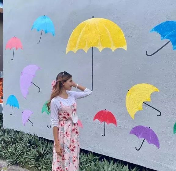 בית מלון כפרי Suria Beach Resort