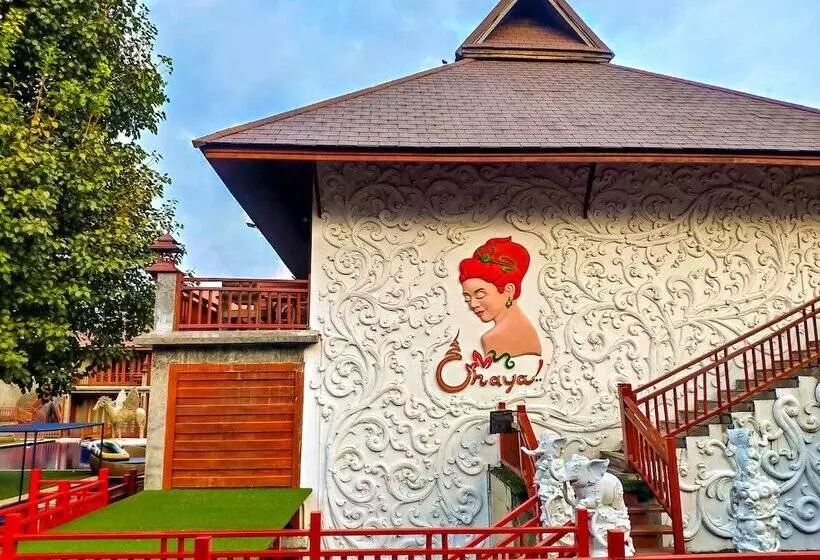 Отель The Chaya Resort And Spa