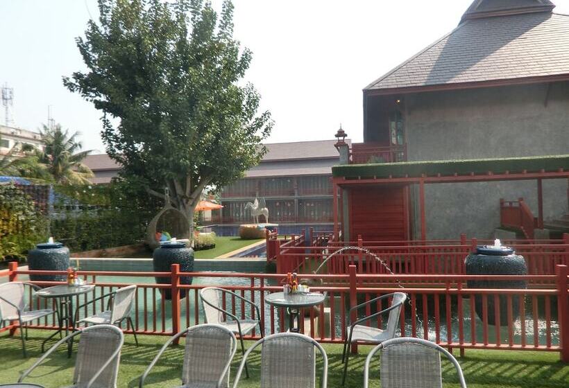 בית מלון כפרי The Chaya Resort And Spa