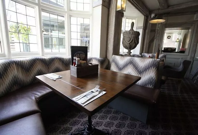 בית מלון כפרי The White Hart