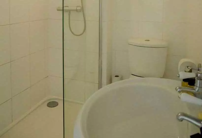 בית מלון כפרי The White Hart