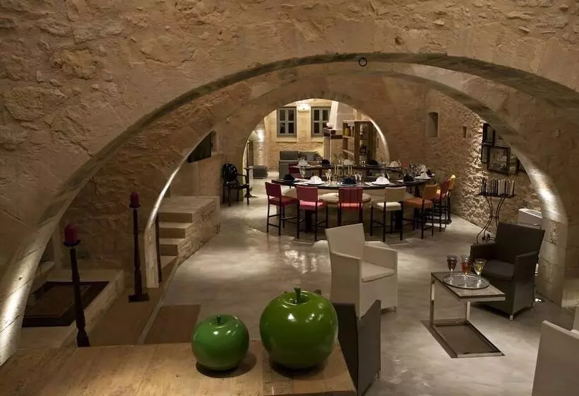 هتل Villa Athermigo