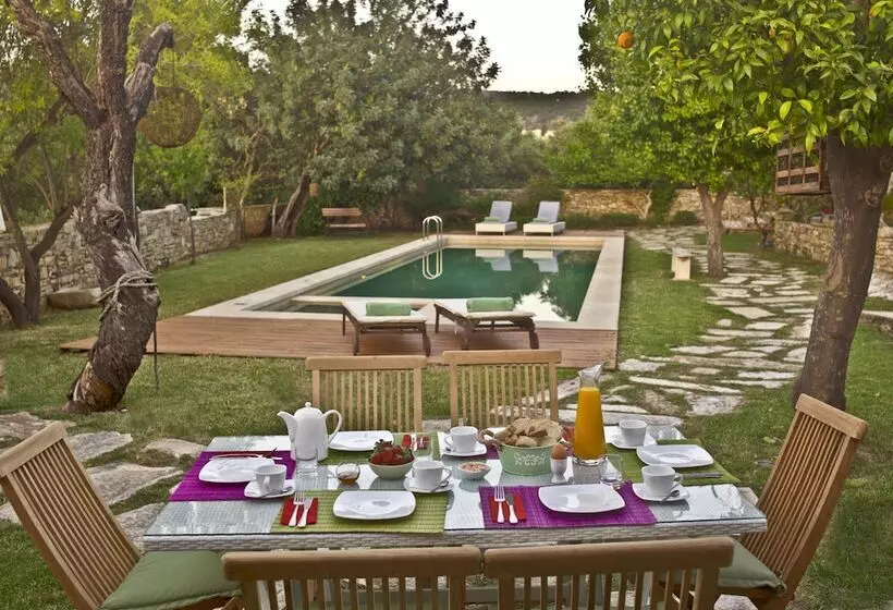 هتل Villa Athermigo