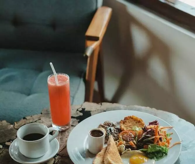 ホテル The Visala Boutique Suites Seminyak