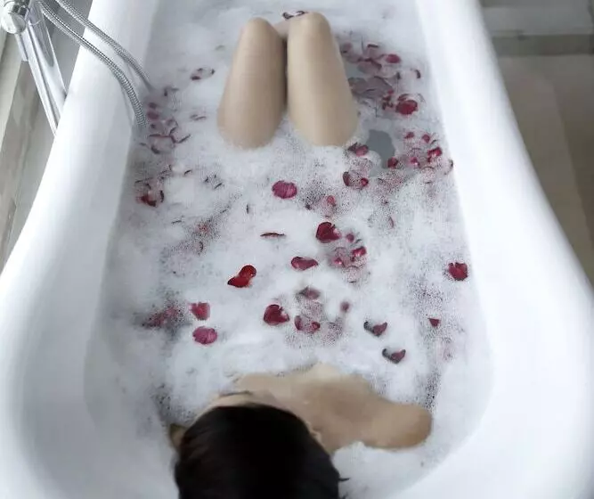 ホテル The Visala Boutique Suites Seminyak