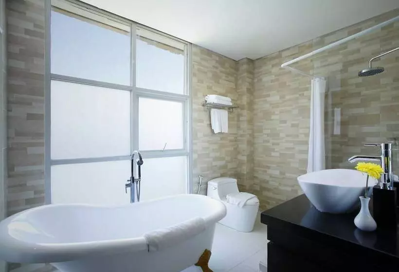 ホテル The Visala Boutique Suites Seminyak