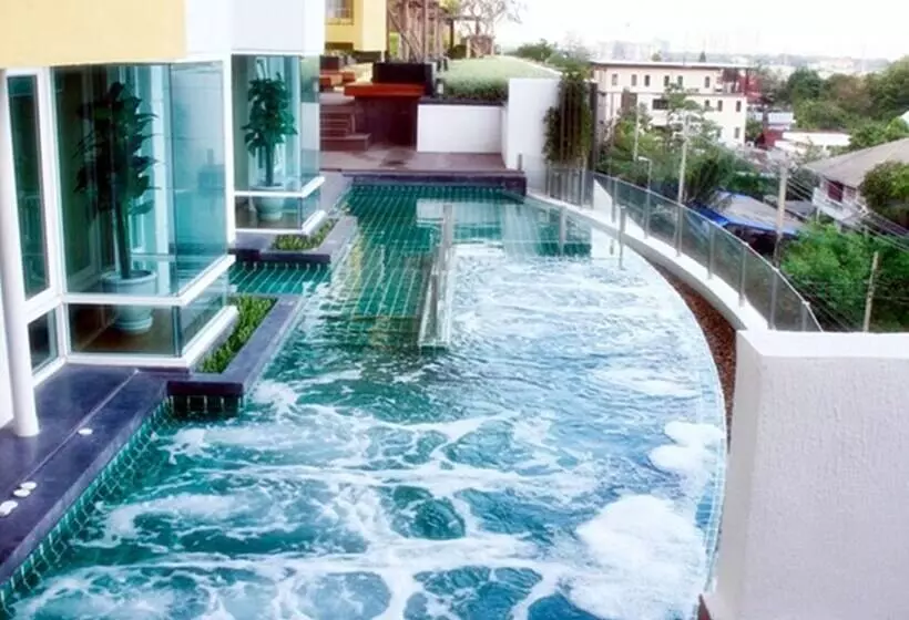 Impact Novo Condo Muang Thong Thani