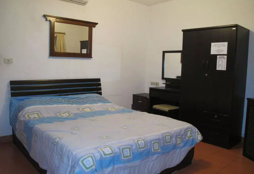 膳宿费 Aura House