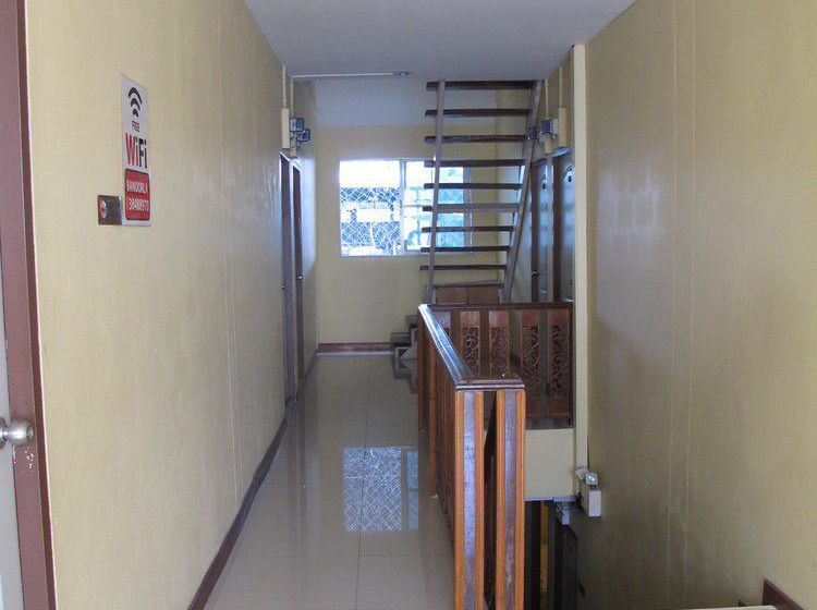 بنسيون Aura House