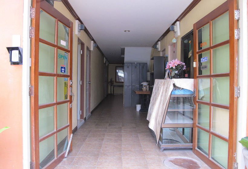 بنسيون Aura House