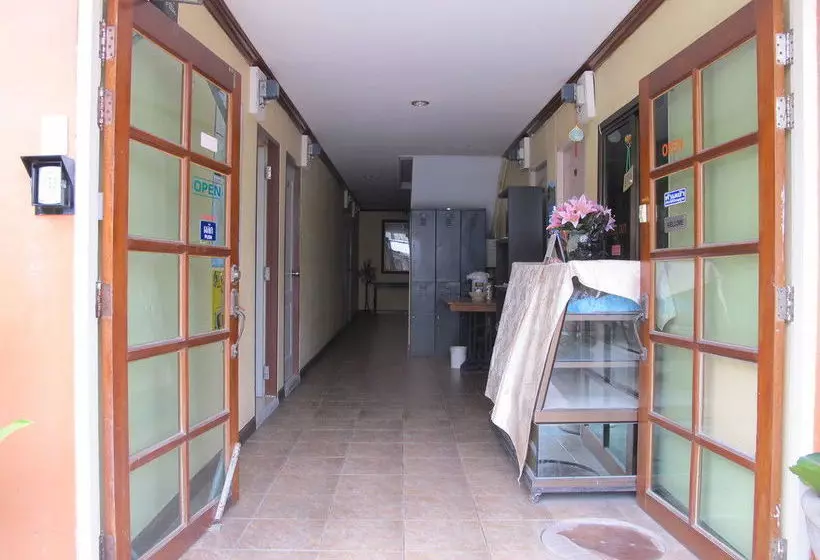 膳宿费 Aura House