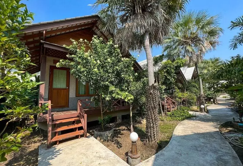 펜션 Baan Siriporn Resort   โรงแรมบ้านศิริพร รีสอร์ท