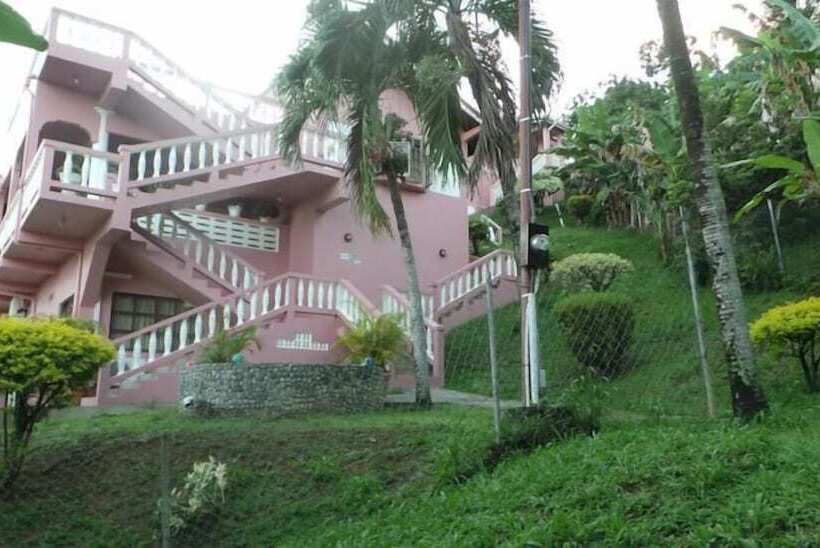 پانسیون Top Ranking Hill View Guesthouse