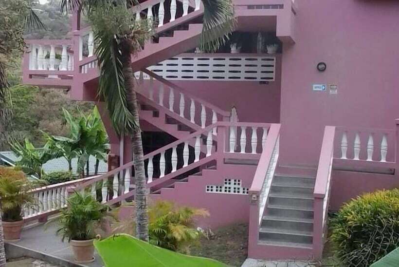 پانسیون Top Ranking Hill View Guesthouse