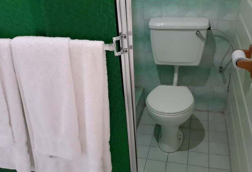 پانسیون Top Ranking Hill View Guesthouse