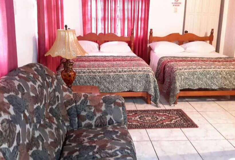 پانسیون Top Ranking Hill View Guesthouse