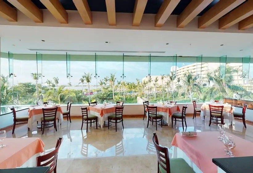 Royal Select At Grand Park Royal Cancún   All Inclusive   Adults Only