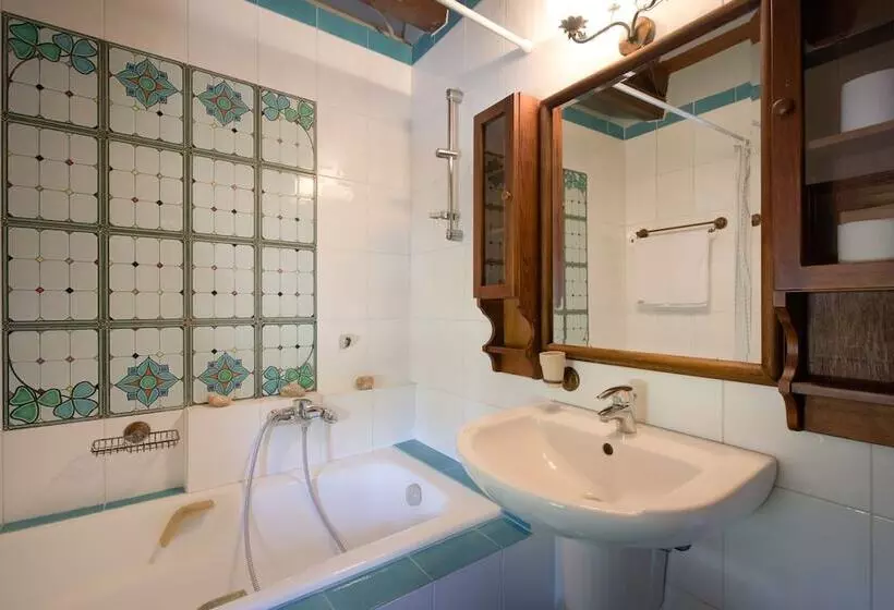 Sarakino House Of Literature