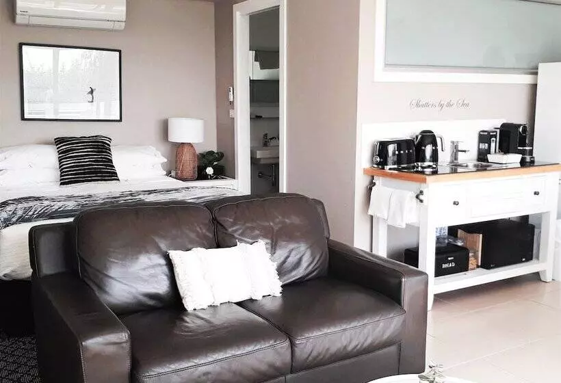 Shutters By The Sea Kiama