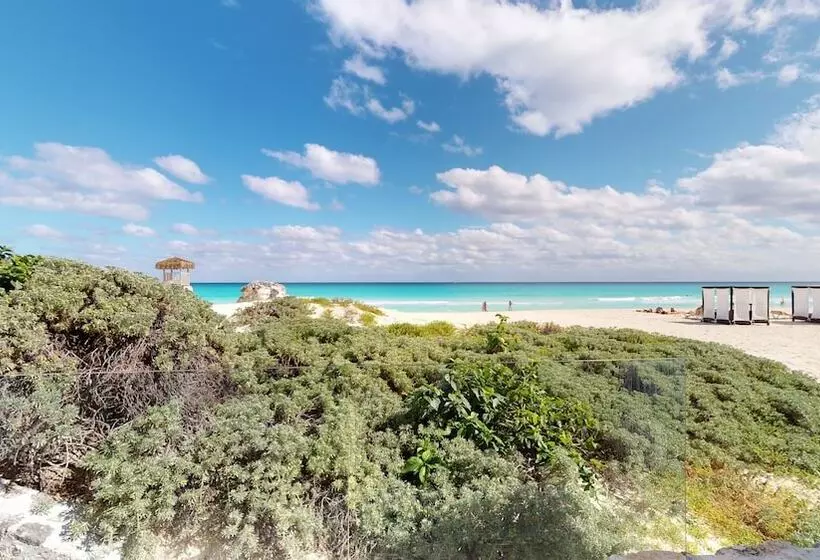 Royal Select At Grand Park Royal Cancún All Inclusive Adults Only