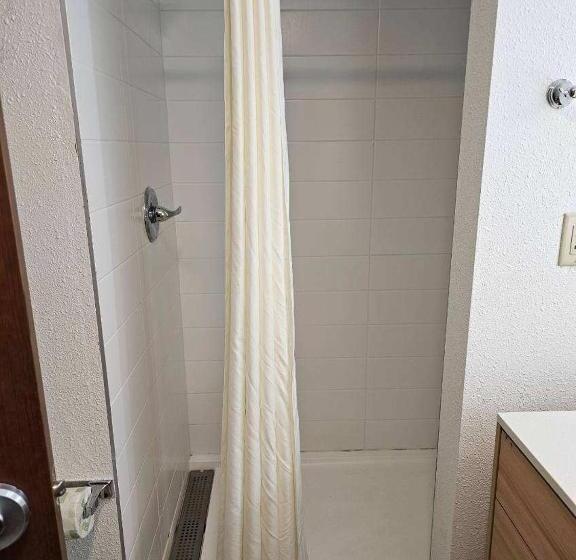 هتل Comfort Suites Cheyenne